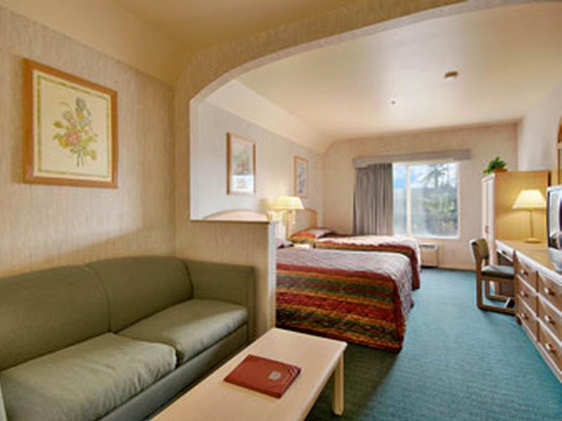 Ramada By Wyndham Bakersfield Hotel Екстериор снимка